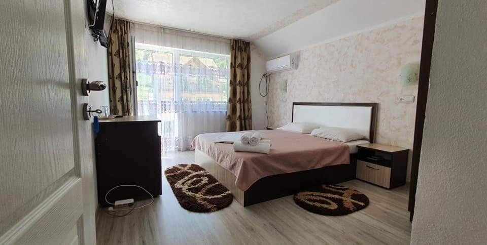 Casa Mimi Appartement Băile Herculane Buitenkant foto