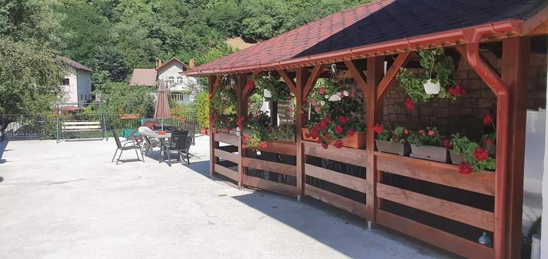 Casa Mimi Appartement Băile Herculane Buitenkant foto