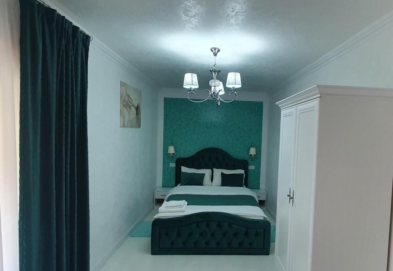 Casa Mimi Appartement Băile Herculane Buitenkant foto